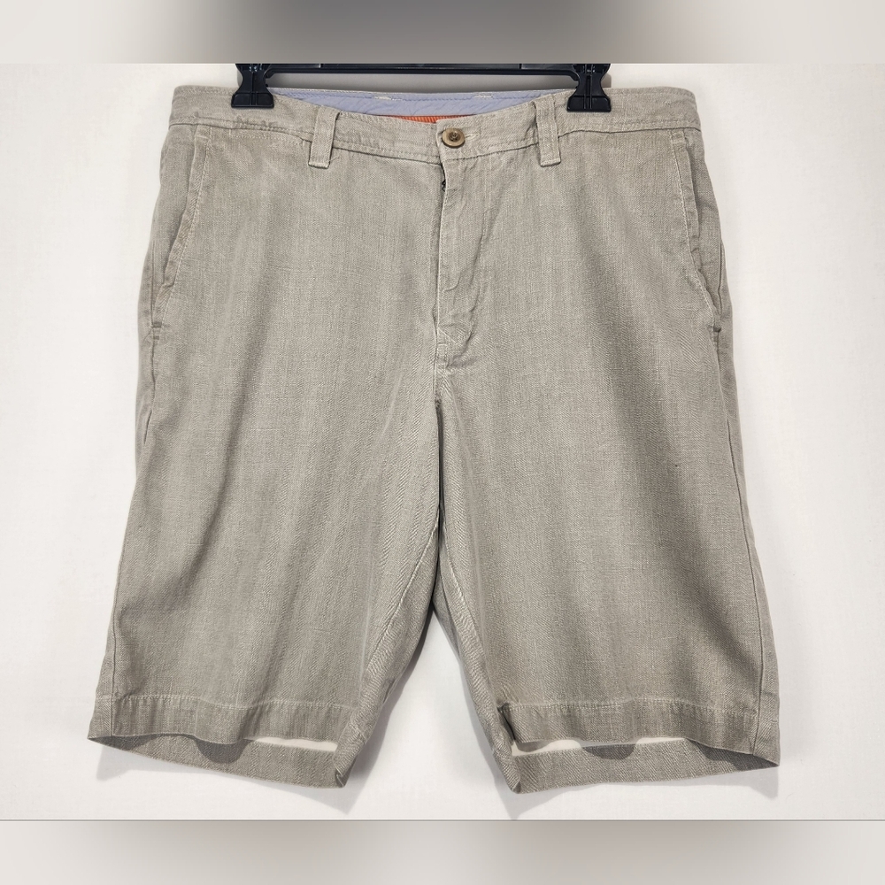 Tommy Bahama Men's Tan Shorts Size 32
